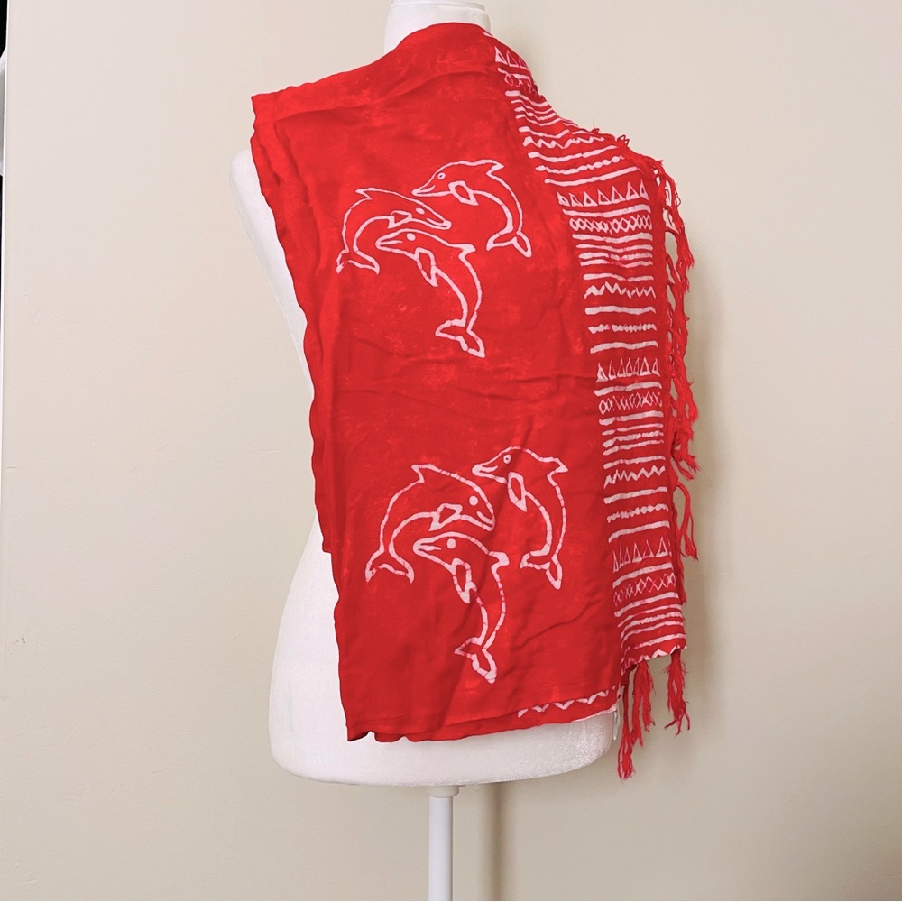 🌹 NWOT Dolphin Scarf and Wrap